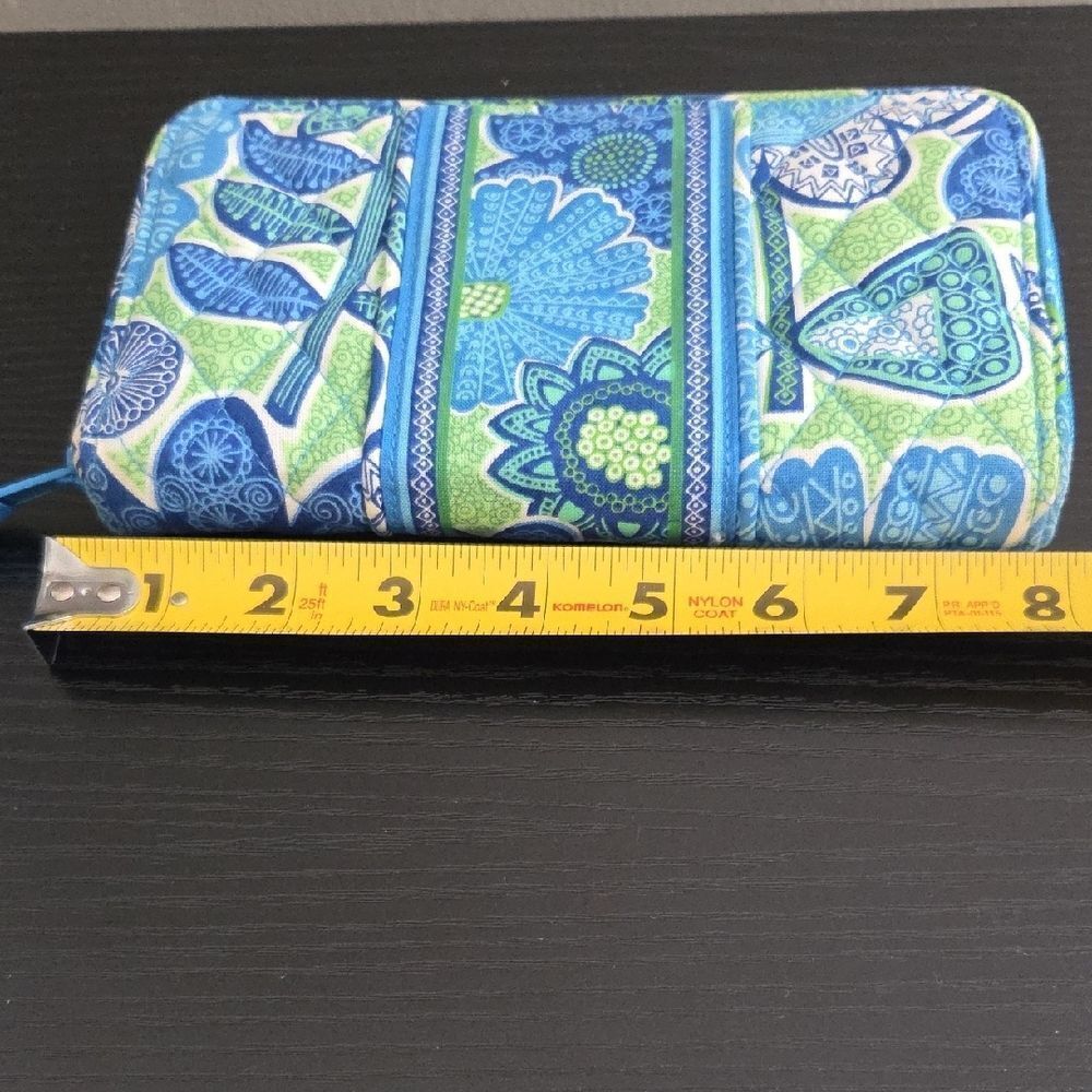 Vera Bradley Blue and Green Patterned Accessory - Picture 5 of 6